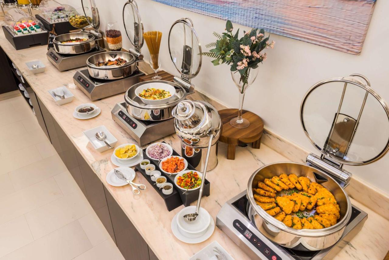 Best Western Plus Al Qurayyat City Center Екстериор снимка