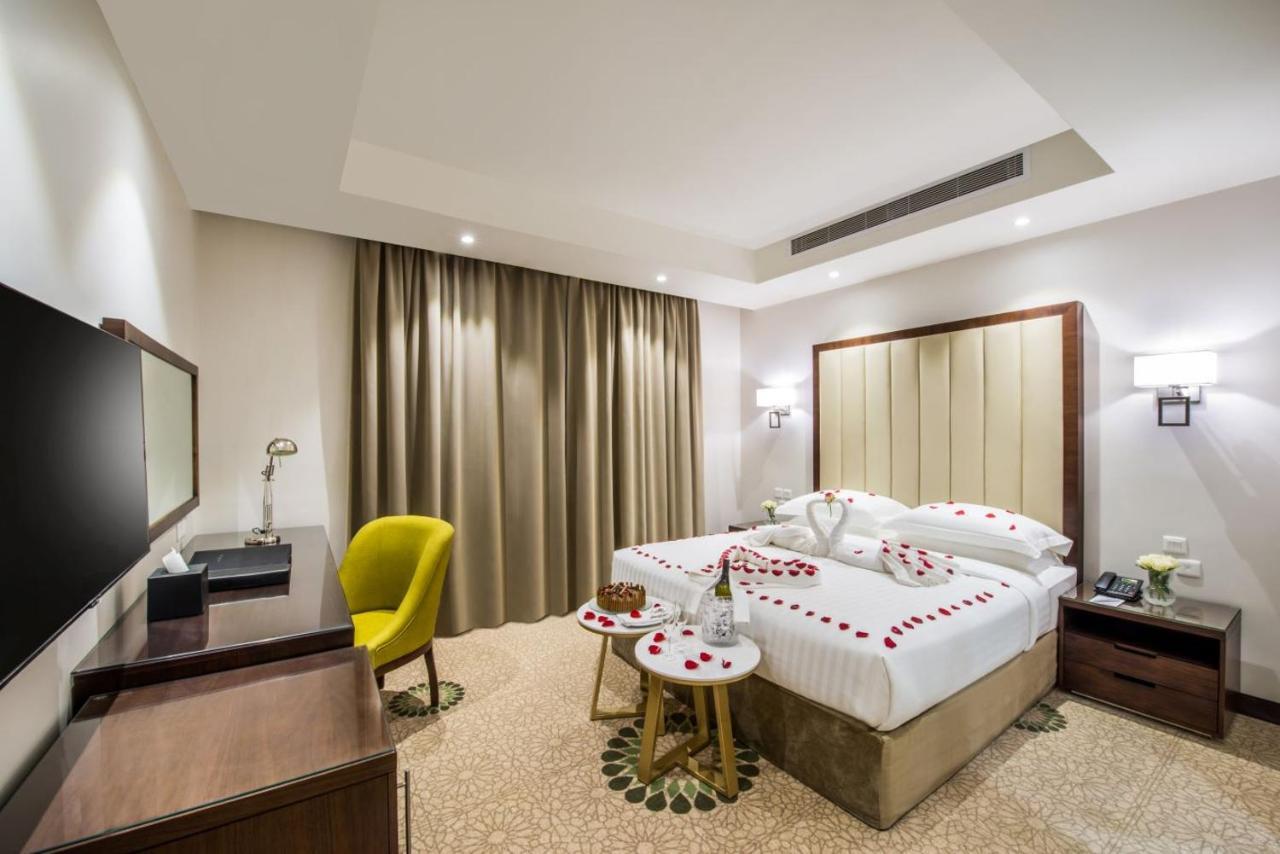 Best Western Plus Al Qurayyat City Center Екстериор снимка