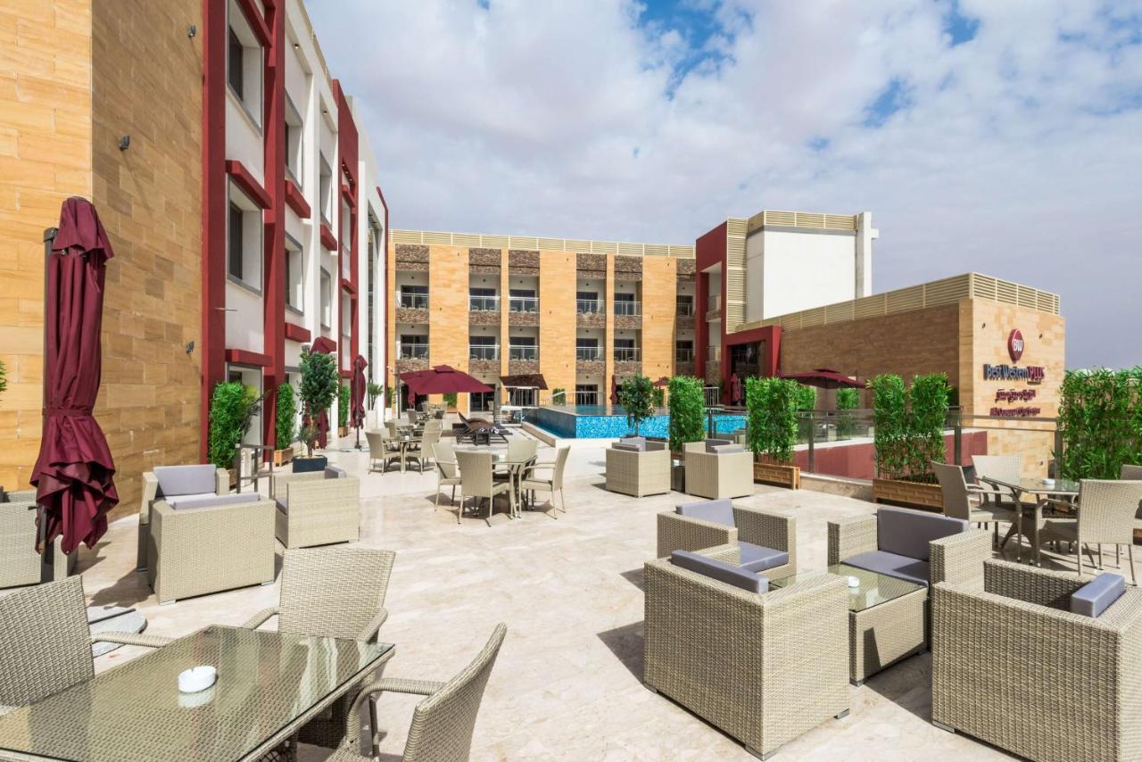 Best Western Plus Al Qurayyat City Center Екстериор снимка