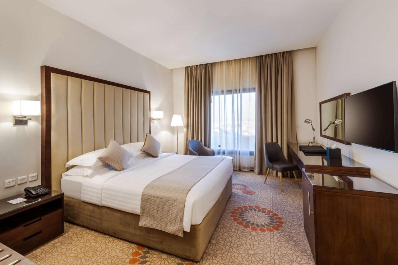 Best Western Plus Al Qurayyat City Center Екстериор снимка