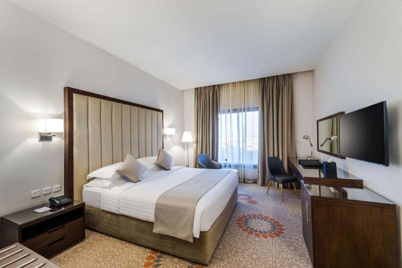 Best Western Plus Al Qurayyat City Center Екстериор снимка
