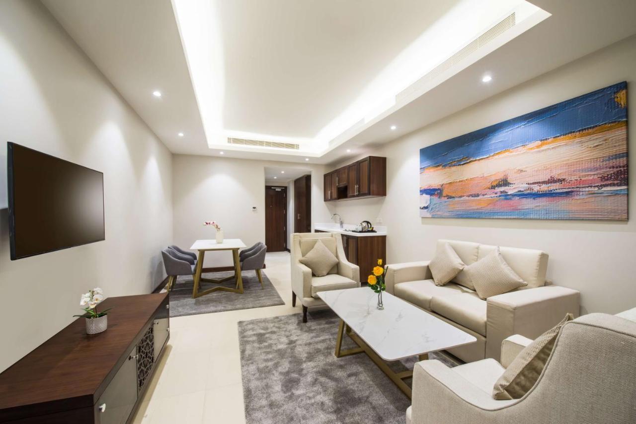 Best Western Plus Al Qurayyat City Center Екстериор снимка