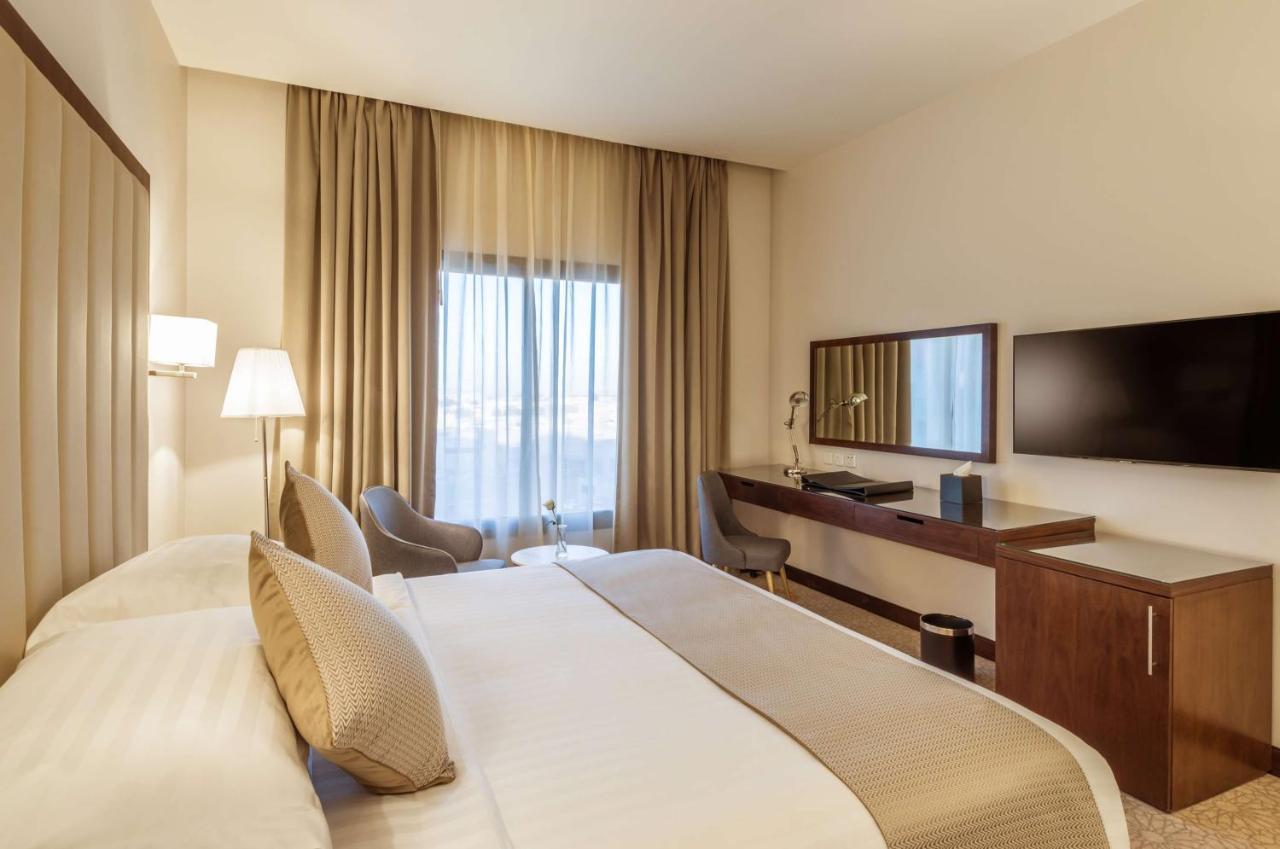 Best Western Plus Al Qurayyat City Center Екстериор снимка