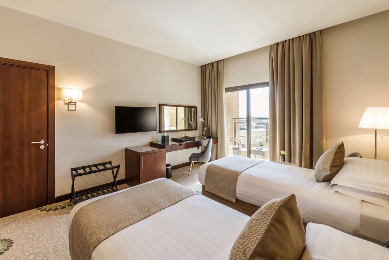 Best Western Plus Al Qurayyat City Center Екстериор снимка